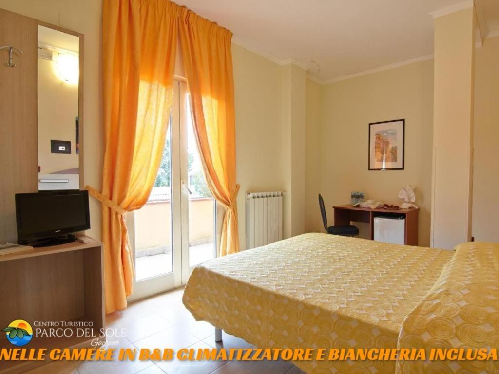 Residence Parco Del Sole โรดิการ์กานิโก ภายนอก รูปภาพ
