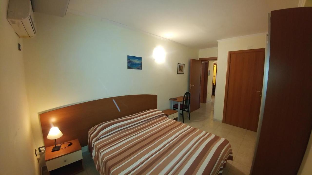 Residence Parco Del Sole โรดิการ์กานิโก ภายนอก รูปภาพ